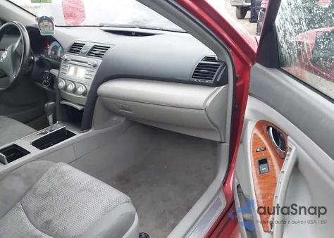 2011 Toyota Camry Se z USA, uszkodzony, nr VIN 4T1BF3EK9BU740253